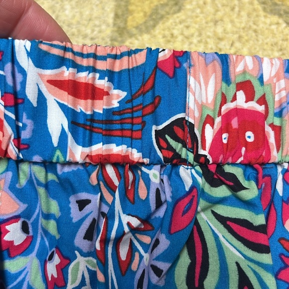 New Talbots bright beautiful skirt with matching belt - Picture 14 of 15